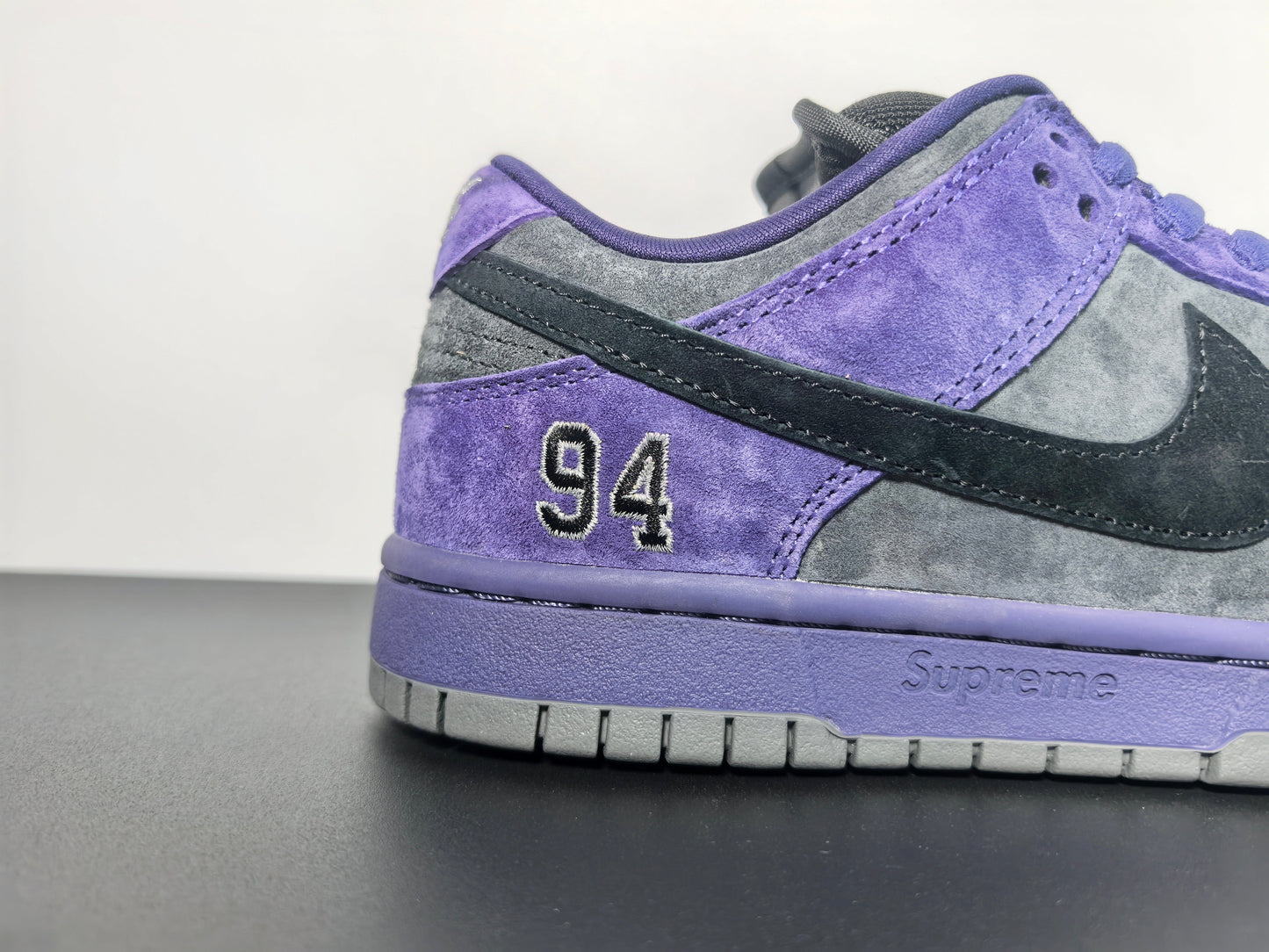 Supreme x Dunk SB LOW PRO OG QS