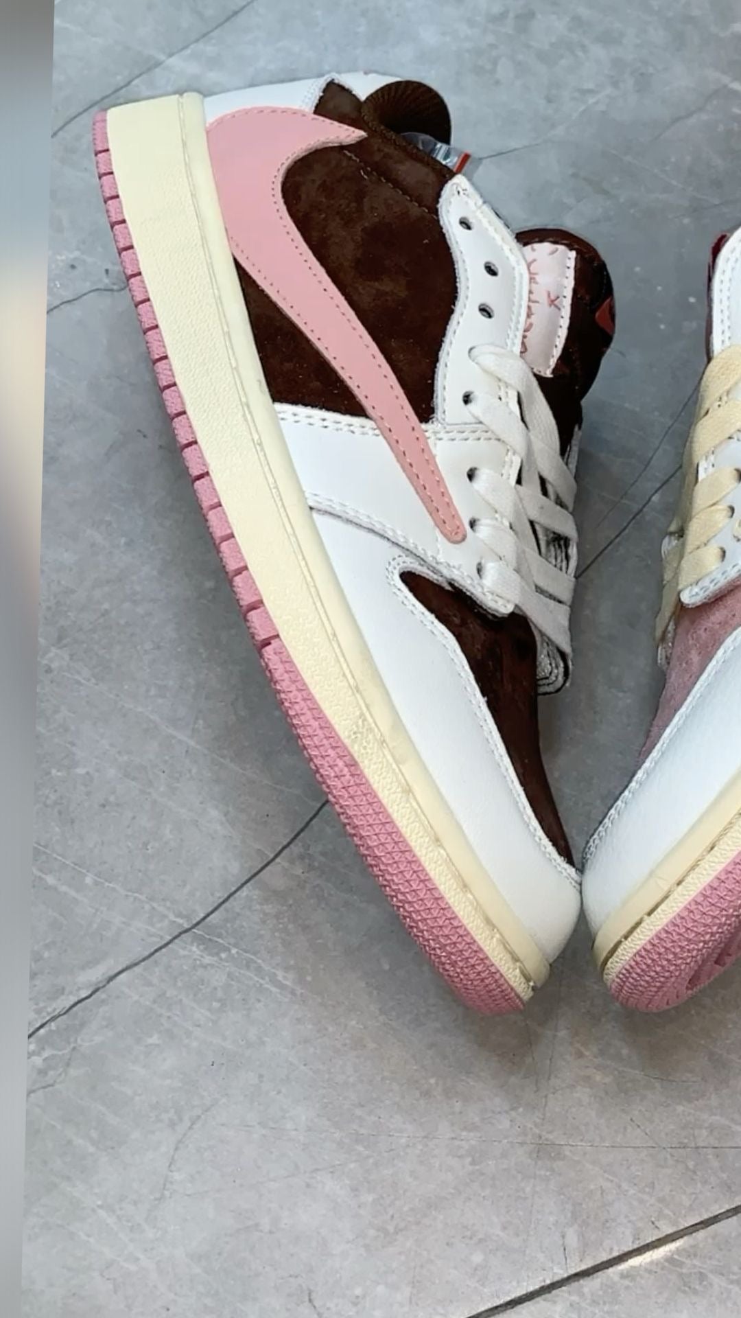 Custom Travis Scott x Air Jordan 1 Low DX4131-206 - Luxuryurbanwear
