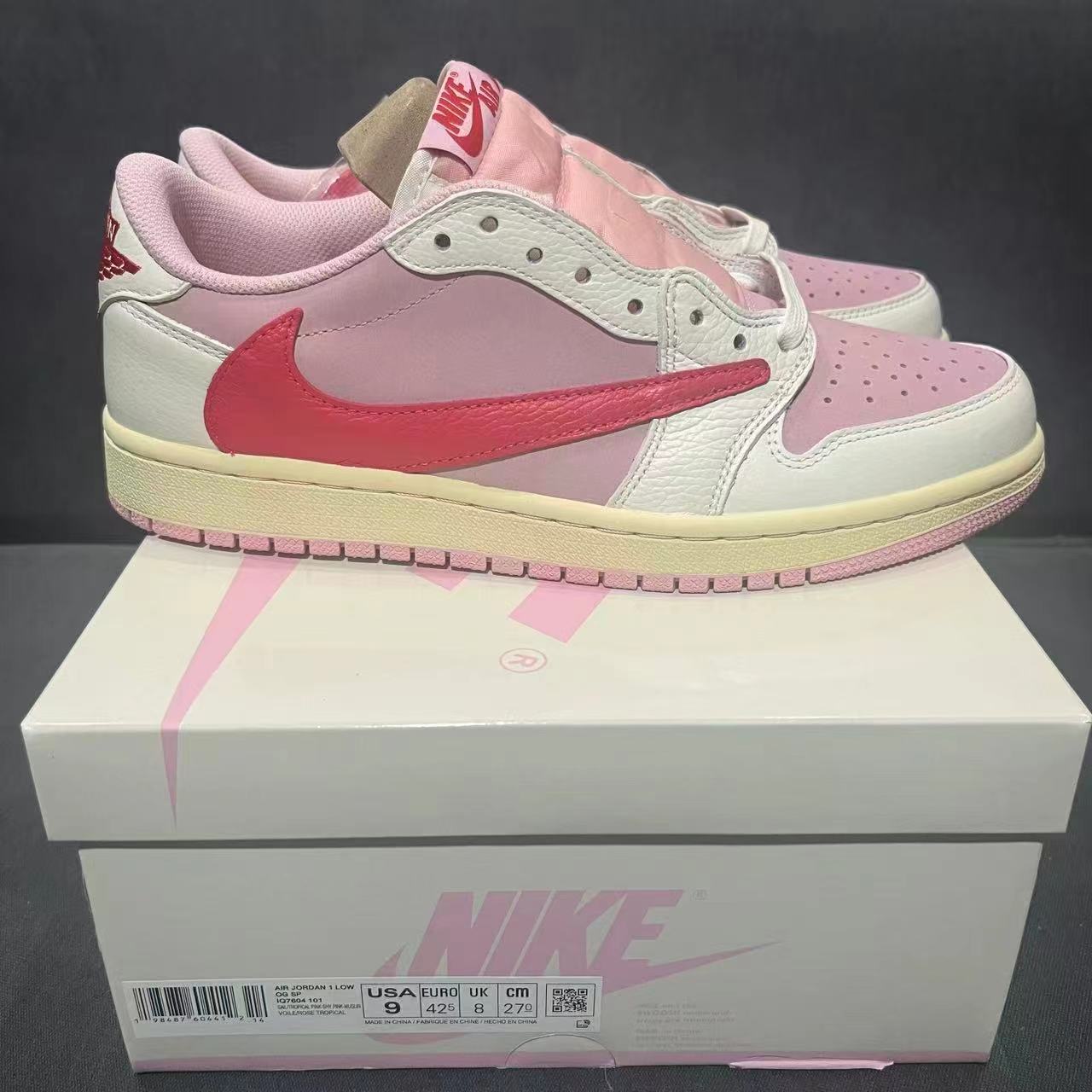 Travis Scott × AJ1 Low "Shy Pink" - Luxuryurbanwear