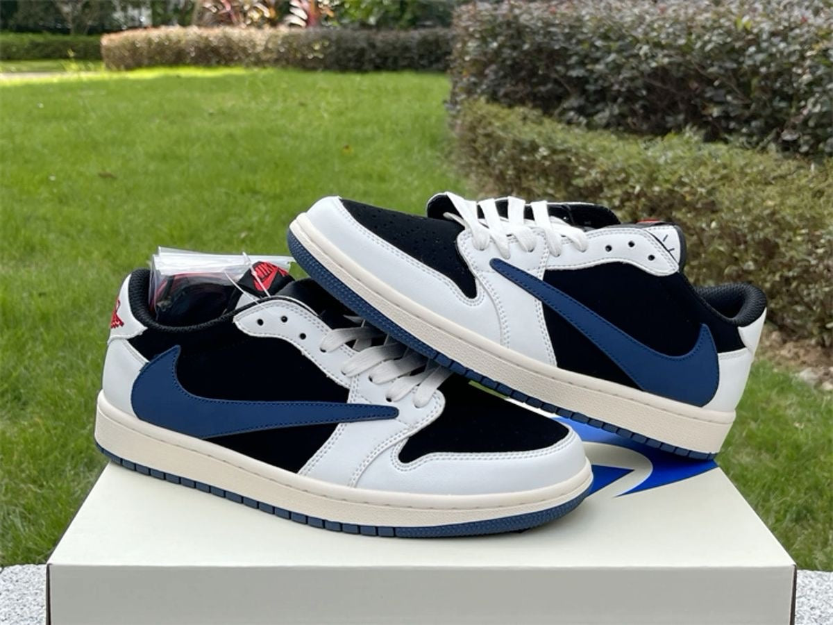 Travis Scott x Air Jordan 1 Low Low Hooked Black Jade - Luxuryurbanwear