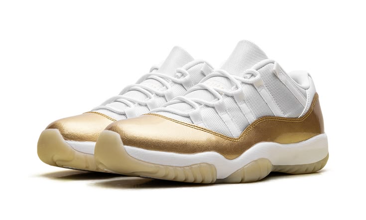Air Jordan 11 Low WMNS "Mother’s Day"