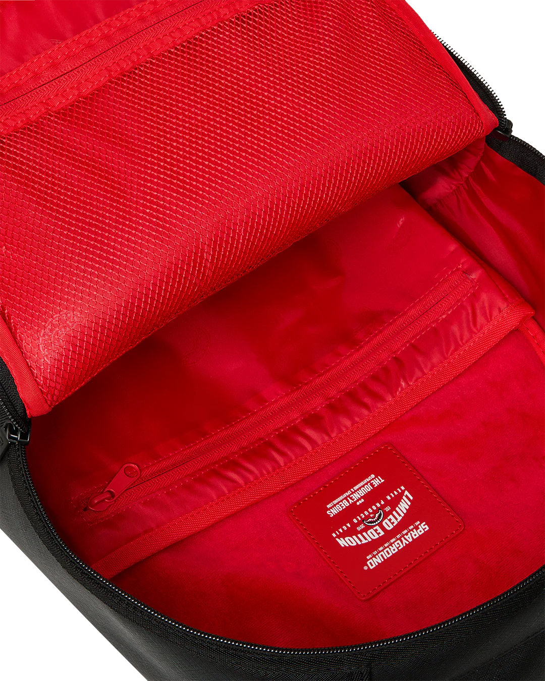 Shark Central Thread Count Backpack - Black Original