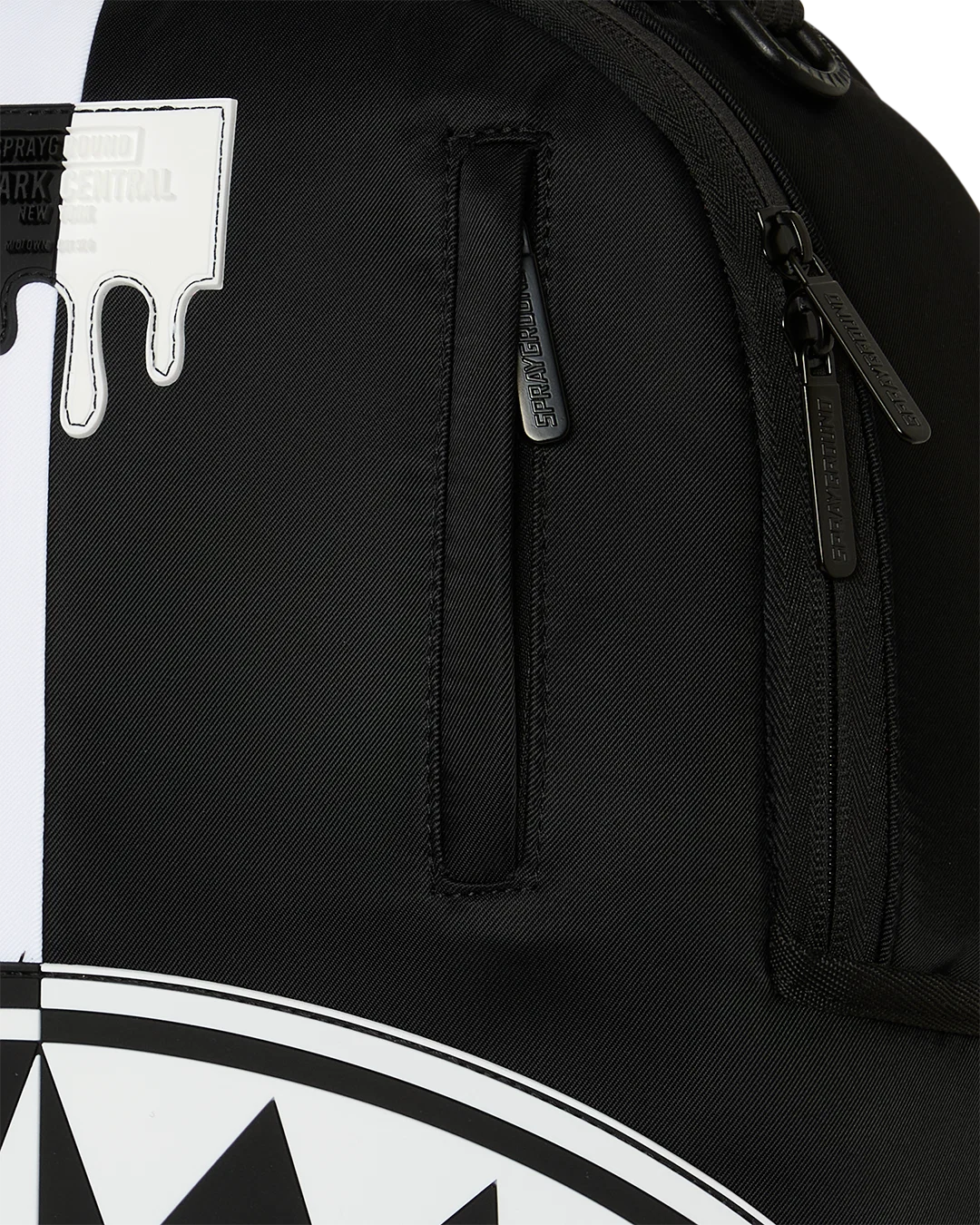 Shark Central 2 Beyond Backpack - Black Original